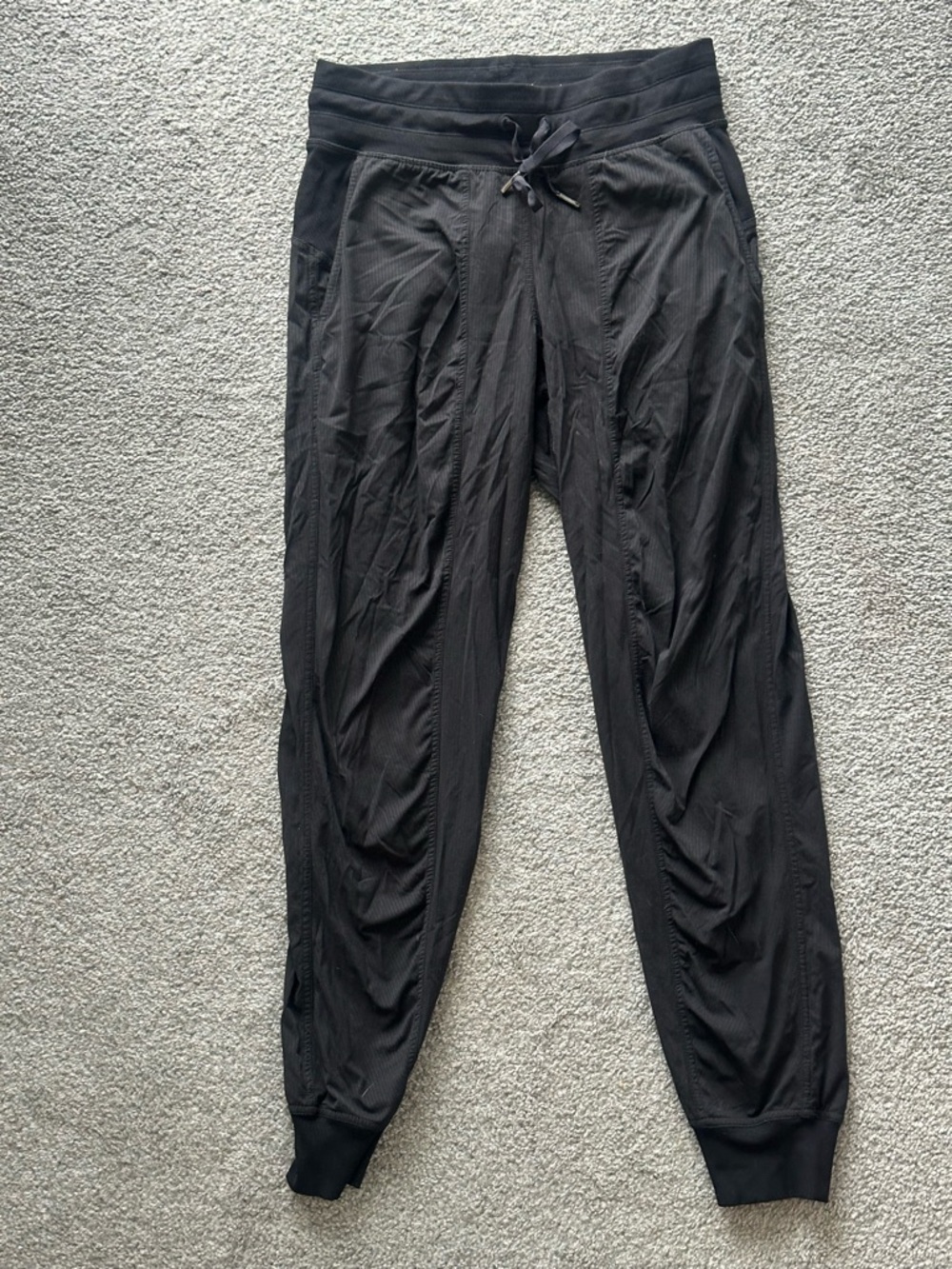 Lululemon black joggers